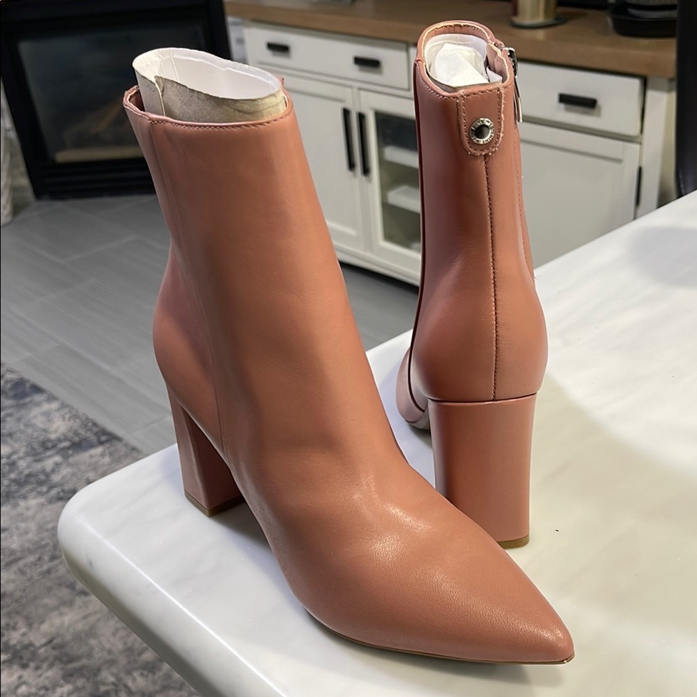 Nine West Elegant Pink Ankle Boots